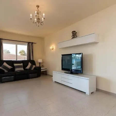 Villa Susie In Tenerife - Spain
